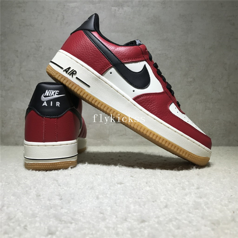 Nike Air Force 1 Low Top Chicago